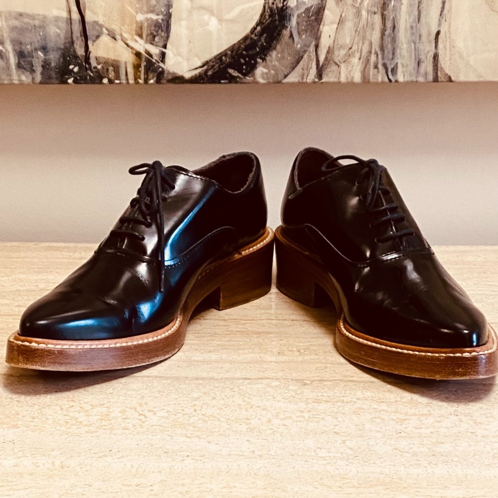 ACNE STUDIOS Women's 'Carla' Black Brogue Shoes